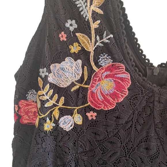 Xhilaration Black Lace Floral Embroidered Short Mini Dress Women’s Size Small - Picture 2 of 4